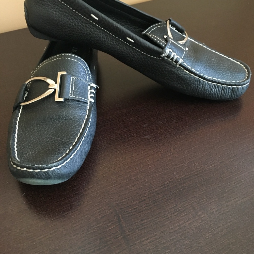 Anne Klein Black Leather Loafers with Silver Accent